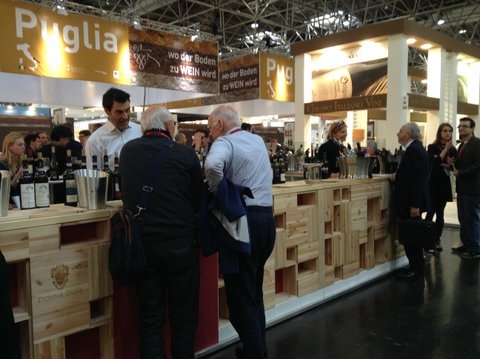 Prowein 2014, Sfeer bij stand Petrolo