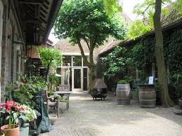 binnenplaats Nicewine Holtum